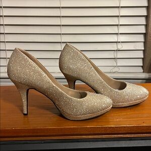 Silver Slipper Women’s Gold Glittering Heels